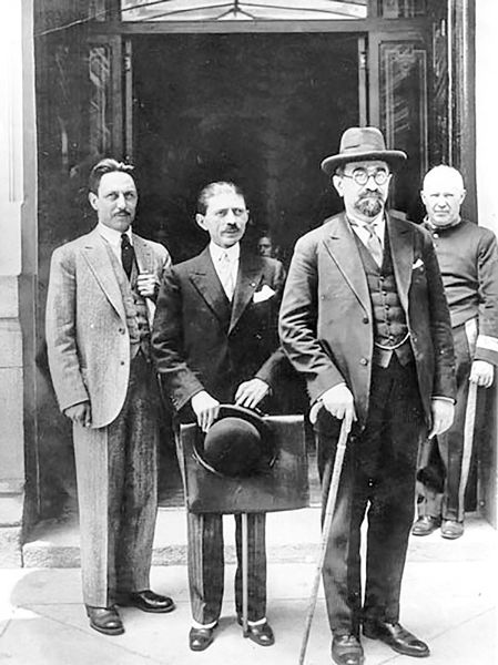 بازگشت فروغی به نخست‌وزیری در وضعیت بحرانی